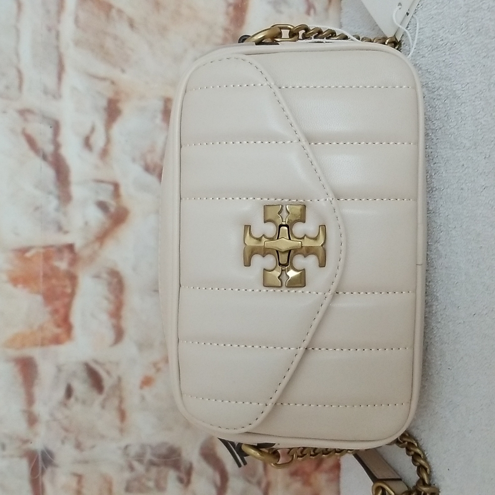 New Tory Burch Mini Kira Quilted Leather Camera Bag - Picture 3 of 14